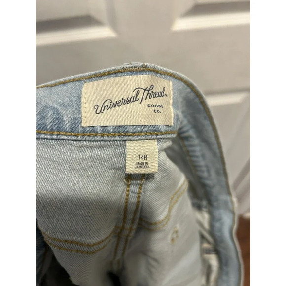 Universal Thread Women's High Rise Shortie Jean Shorts Light Blue 14 - Picture 7 of 9